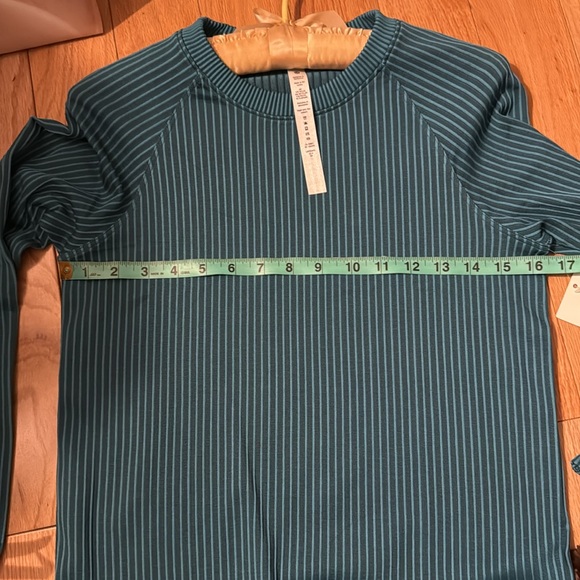 Lululemon restless pullover - Picture 5 of 8